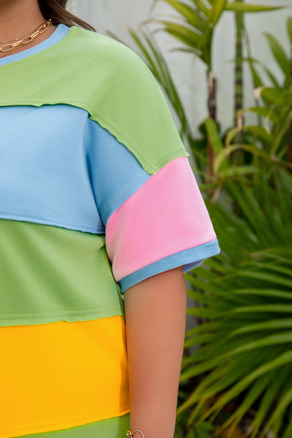 Plus Size Color Block Exposed Seam Patchwork Tee