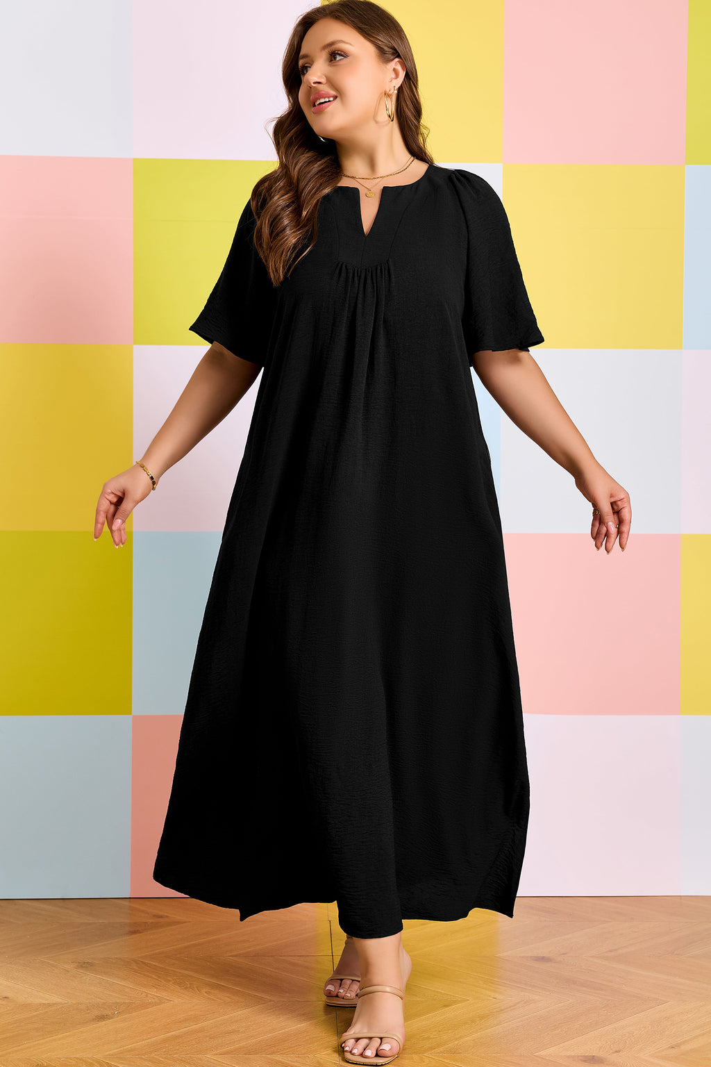 Plus Size Black Notched Neck Short Sleeve Dress