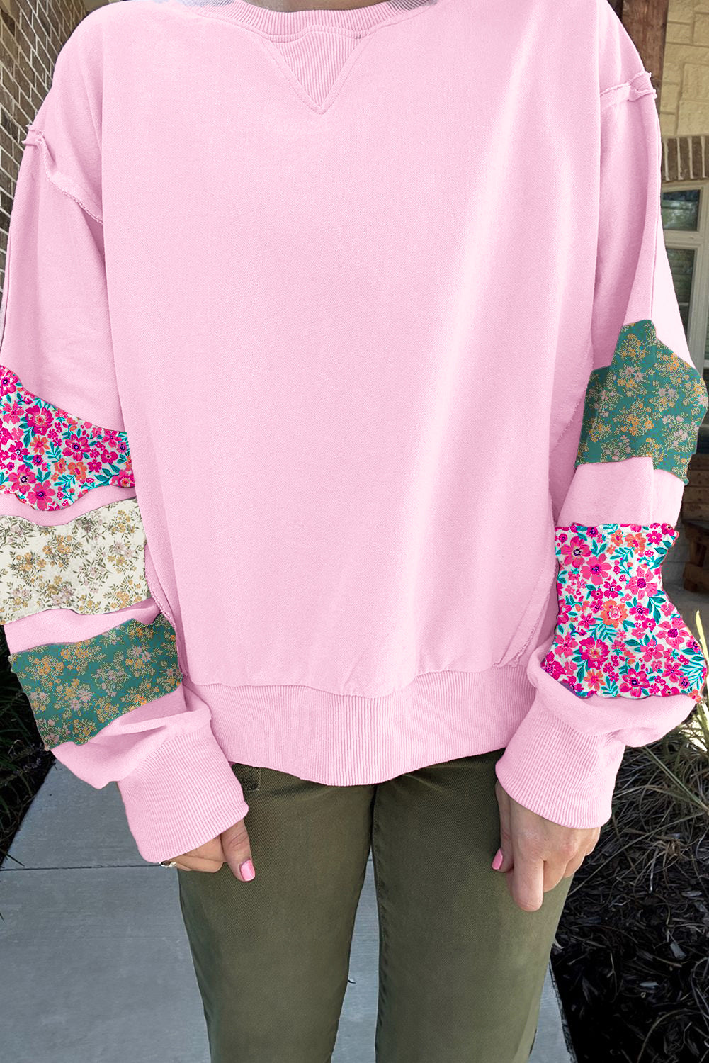 Plus Size Pink Floral Patched Sleeve Baggy Sweatshirt With Ribbed Trim
