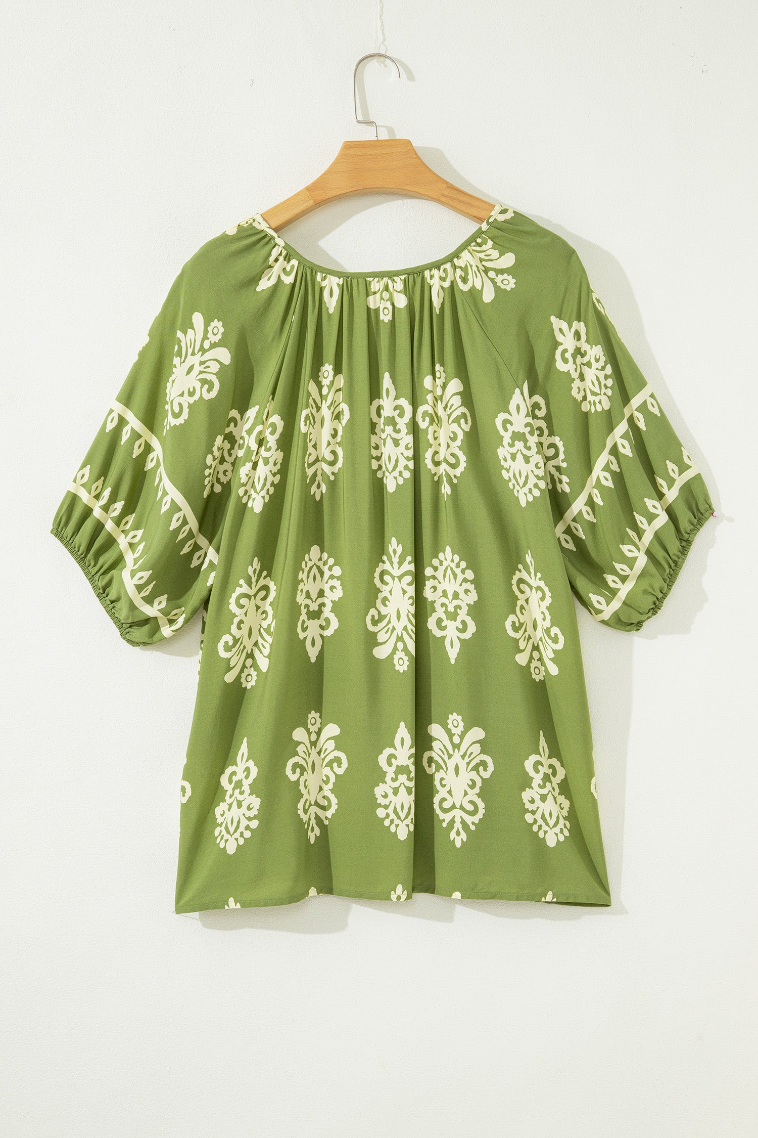 Plus Size Green Boho Chic Notched V-Neck Floral Short Sleeve Top