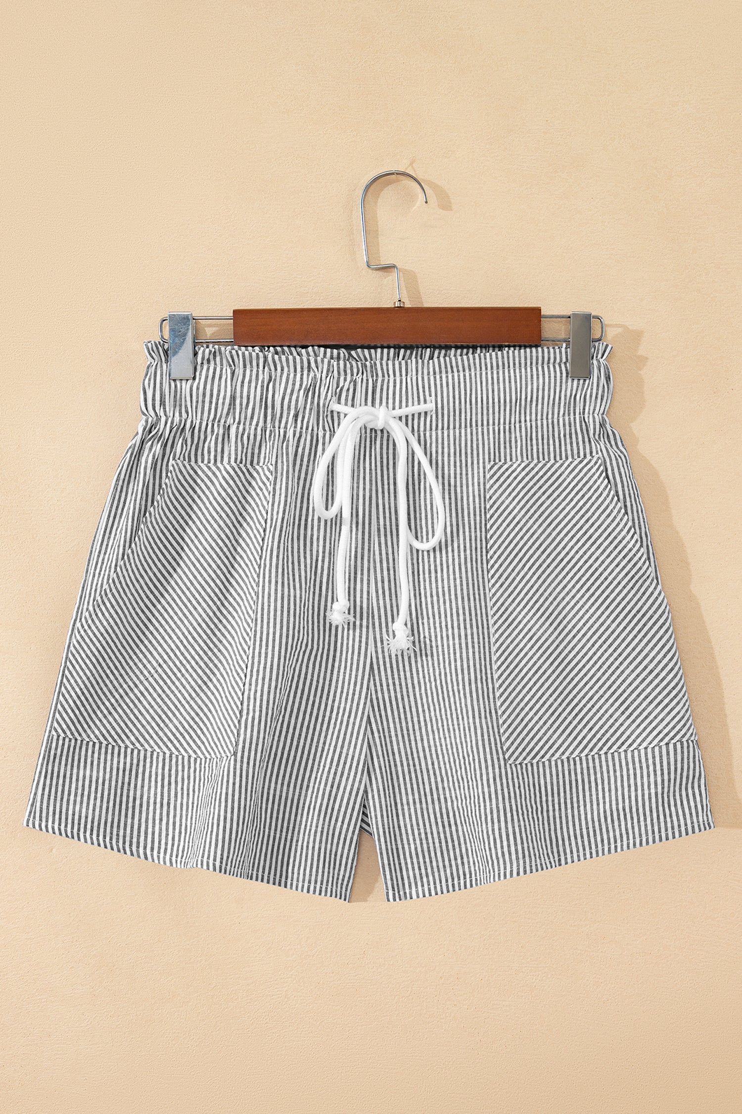Gray Stripe Casual Pocketed Shorts With Lace-up Elastic Waist