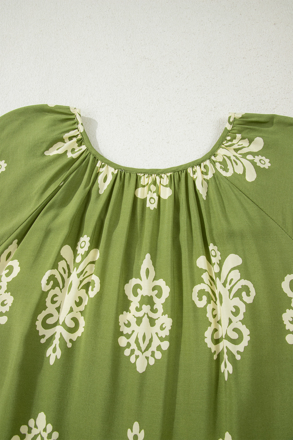 Plus Size Green Boho Chic Notched V-Neck Floral Short Sleeve Top