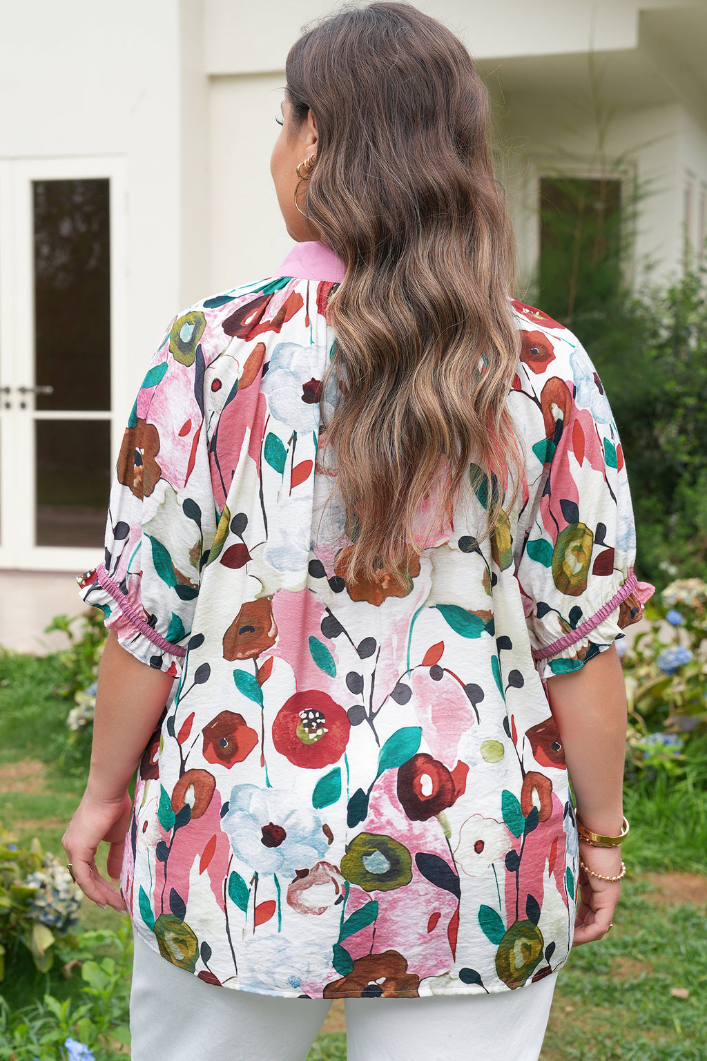 Plus Size V-Neck Floral Print Blouse With Short Puff Sleeves