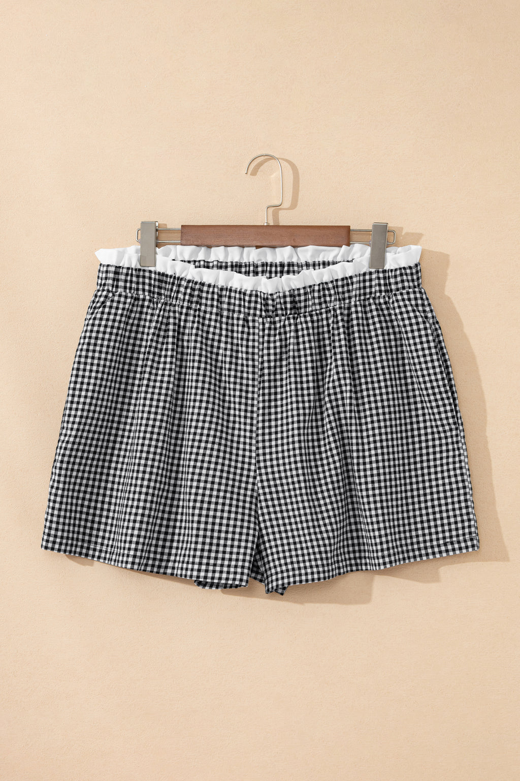 Plus Size Black Plaid Print Shorts With Contrast Trim