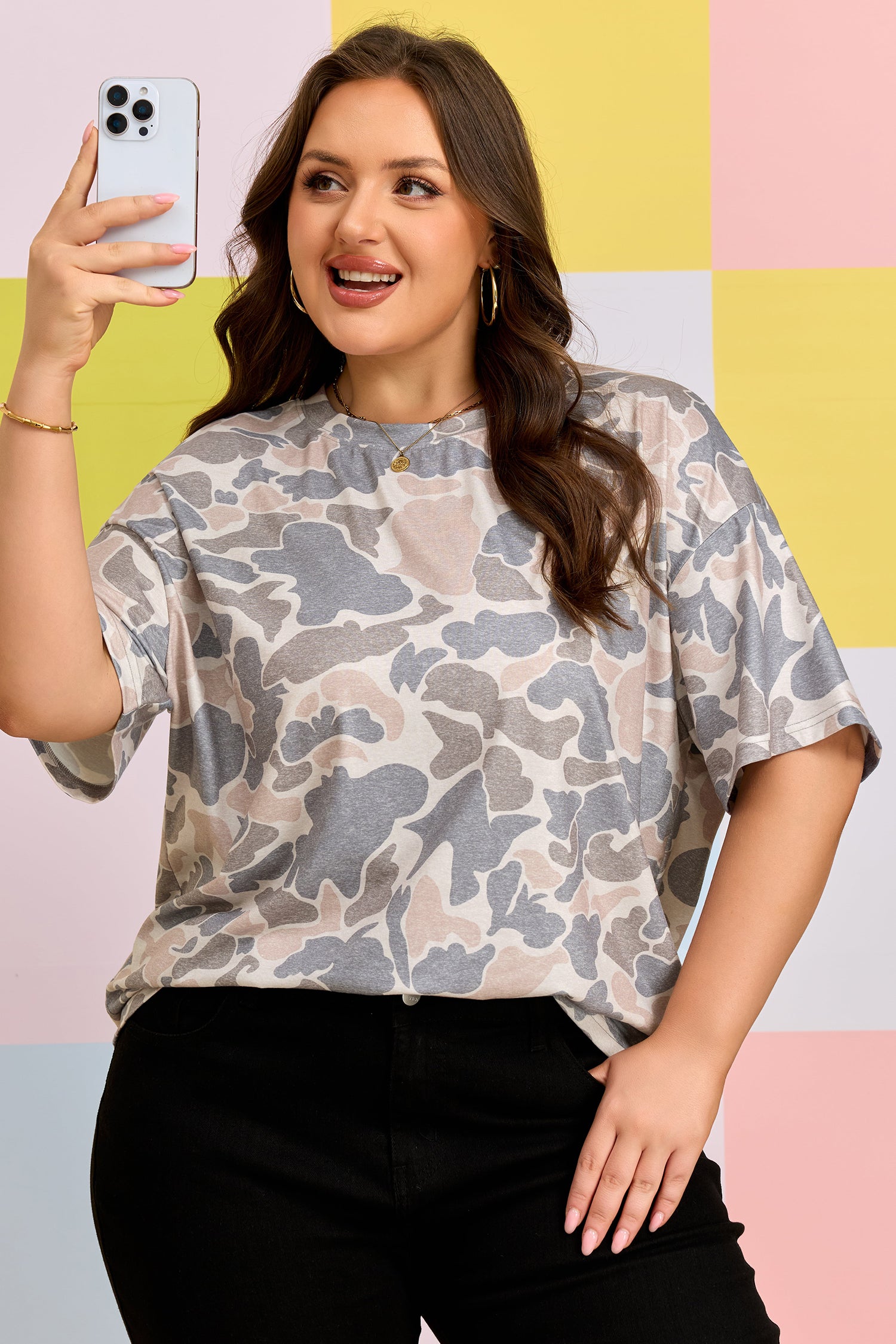 Plus Size Multicolor Camouflage Print Retro Tee