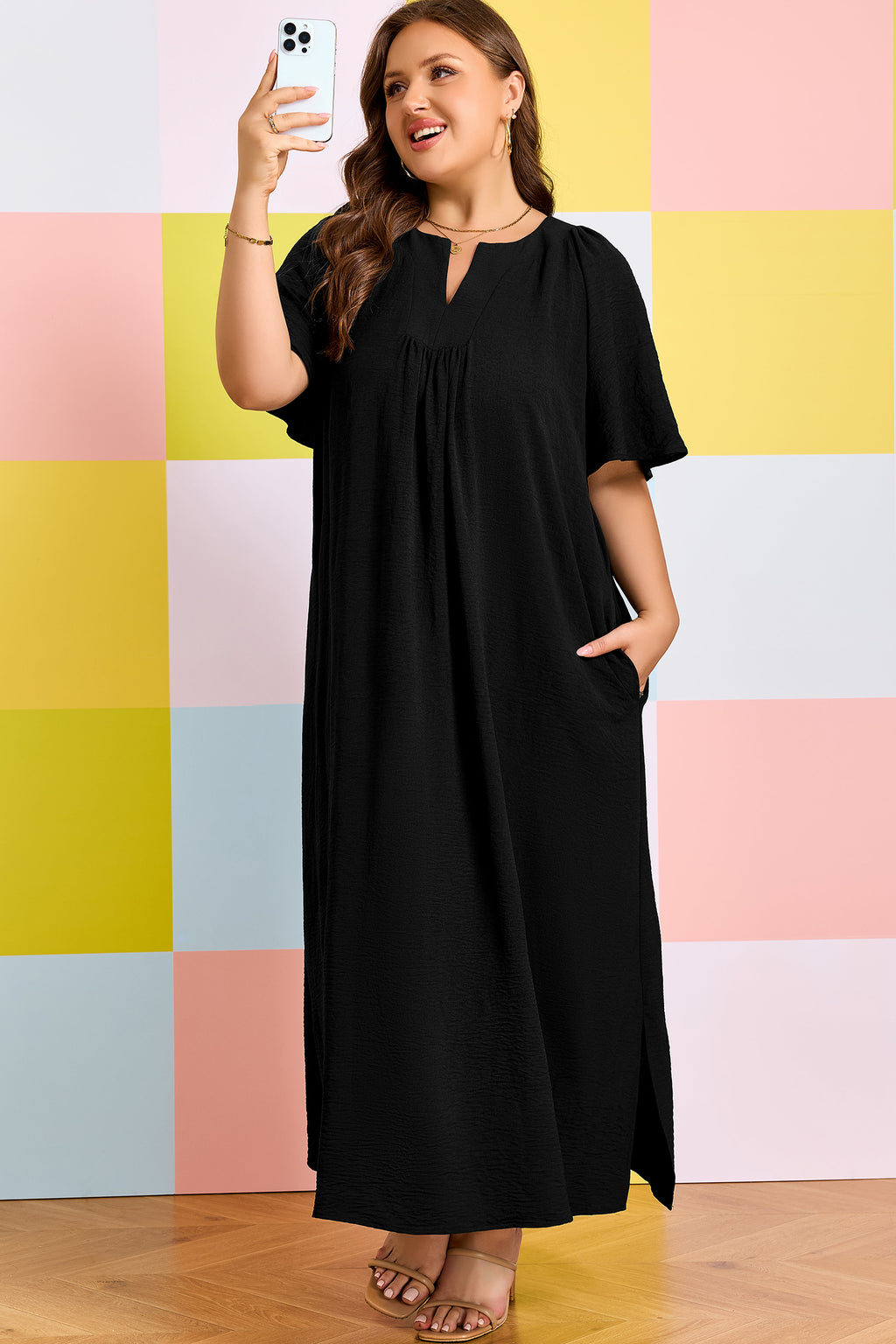 Plus Size Black Notched Neck Short Sleeve Dress