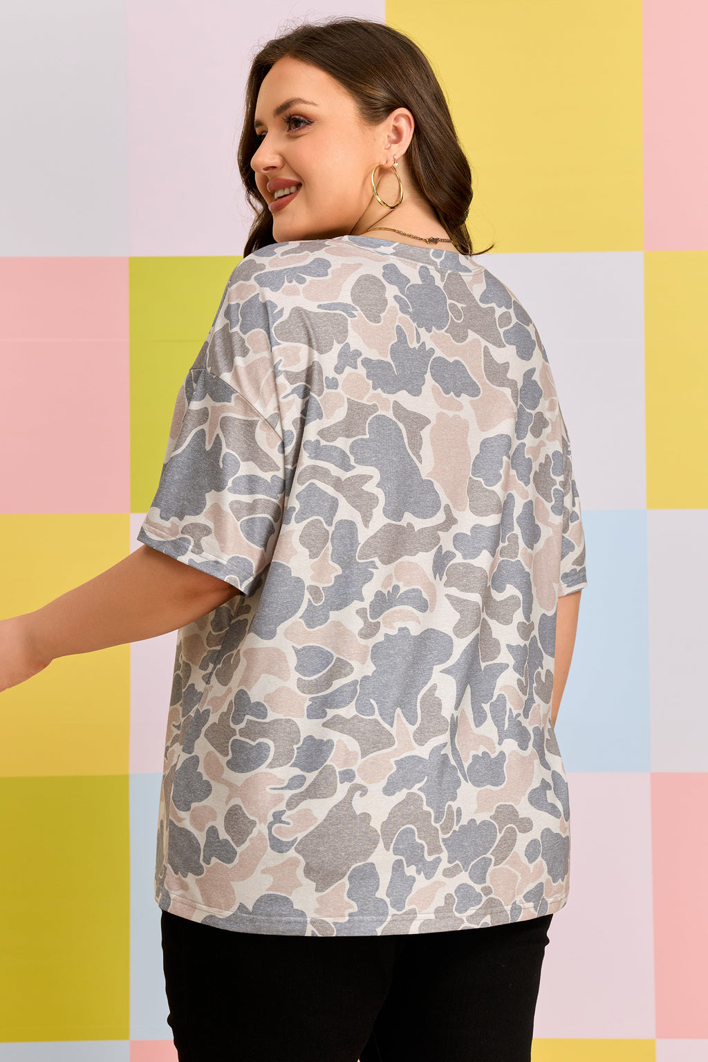 Plus Size Multicolor Camouflage Print Retro Tee