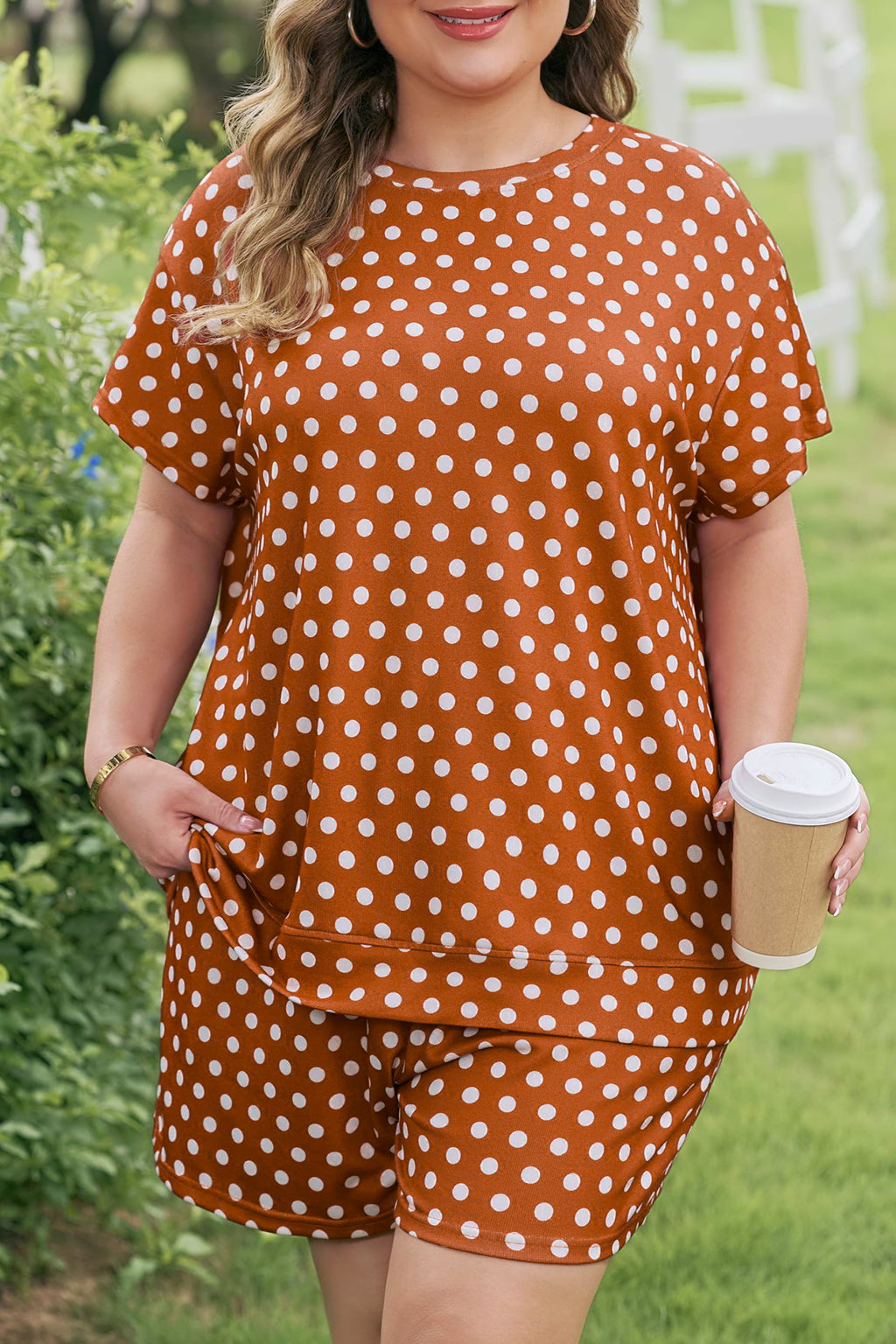 Plus Size 2pc Brown Polka Dot Print Dropped Shoulder Tee & Shorts Set