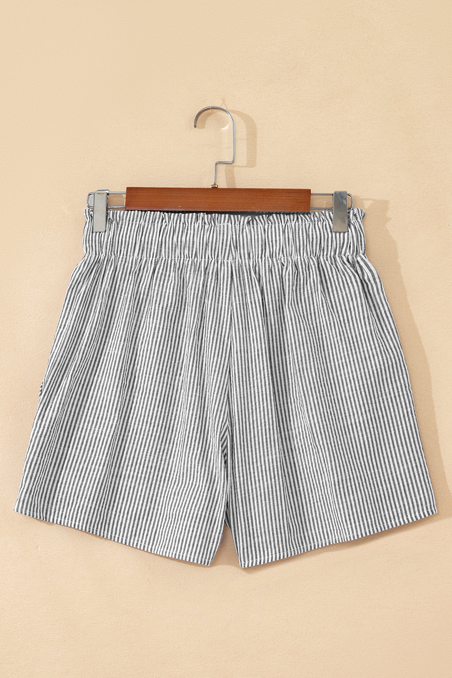 Gray Stripe Casual Pocketed Shorts With Lace-up Elastic Waist