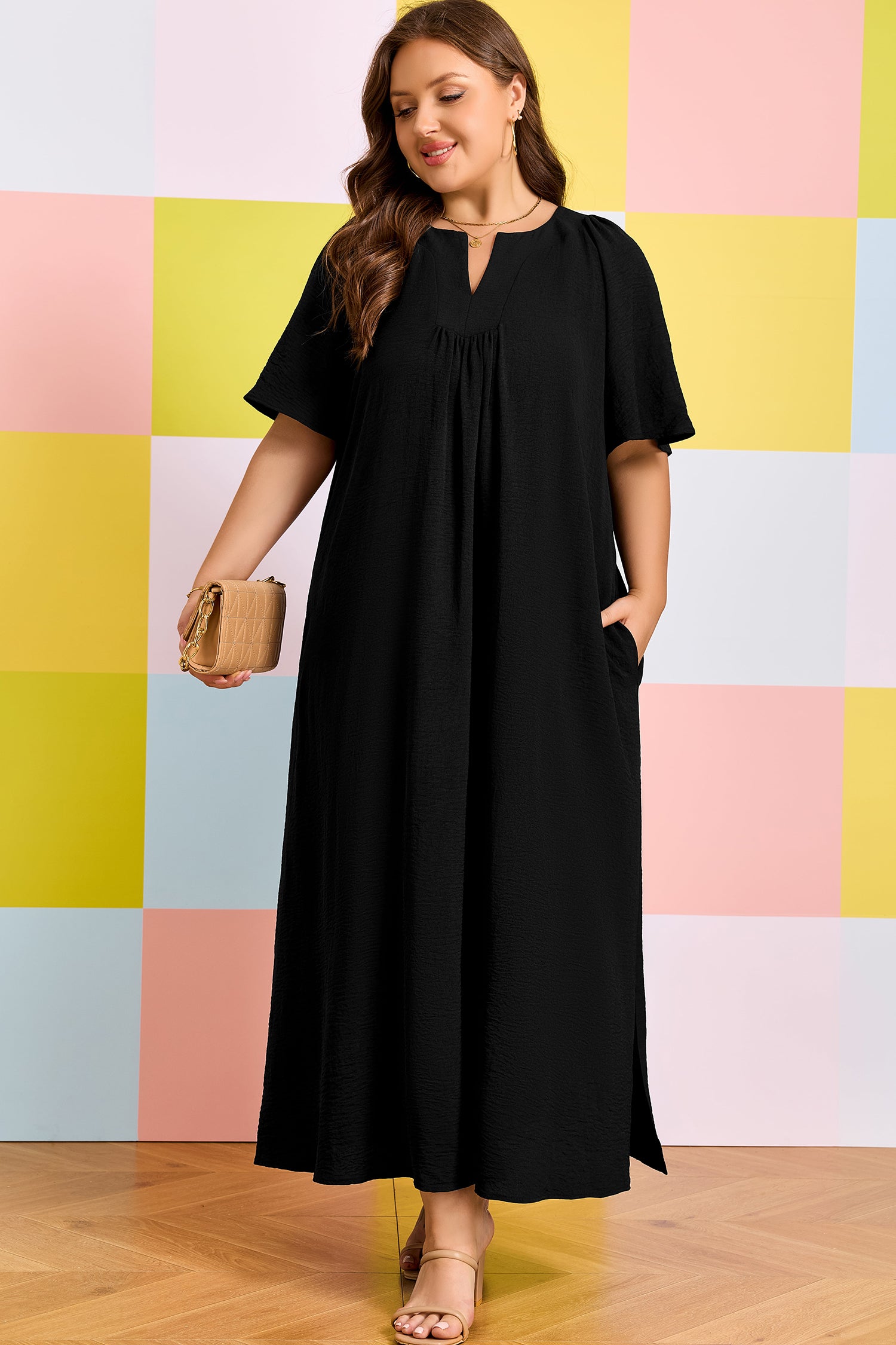 Plus Size Black Notched Neck Short Sleeve Dress