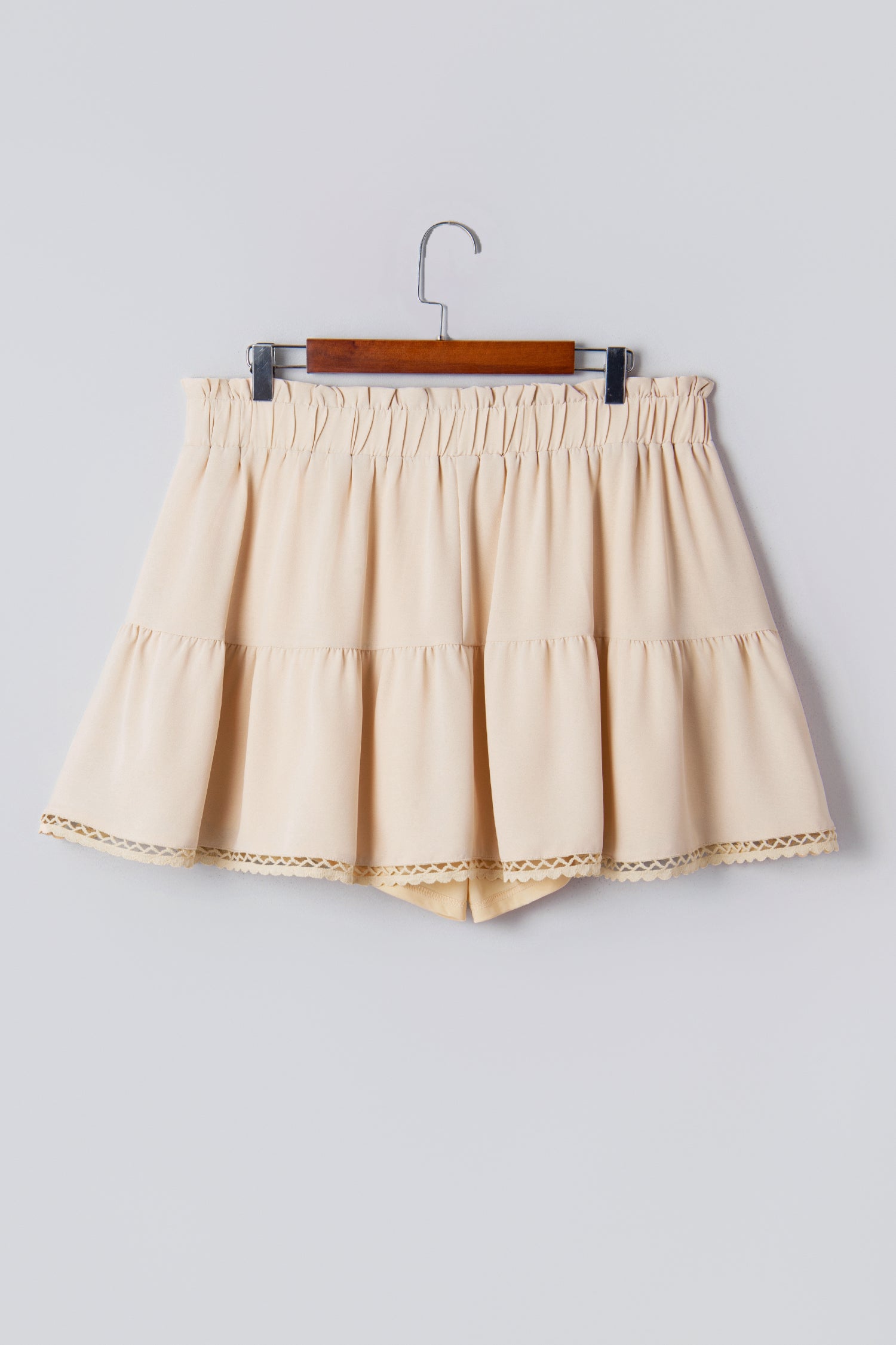 Plus Size Parchment Plus Frilled Elastic Waist Lace Trim Ruffled Shorts