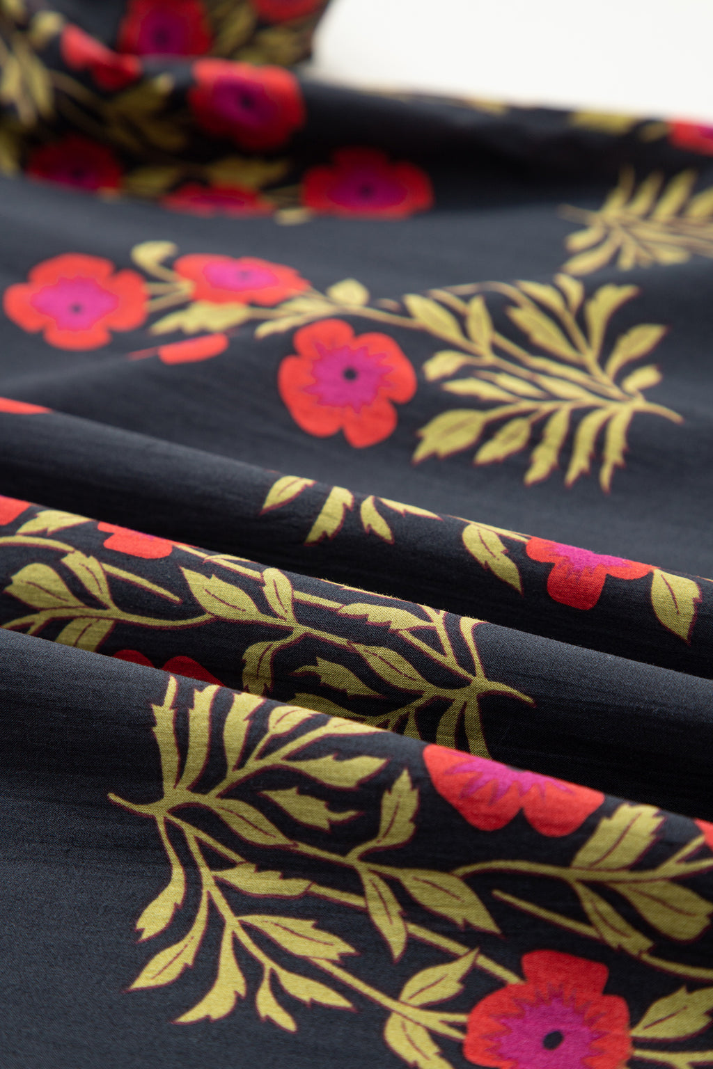 Plus Size Black Short Sleeve Cotton Blouse With Floral Print Ricrac Striped Trim