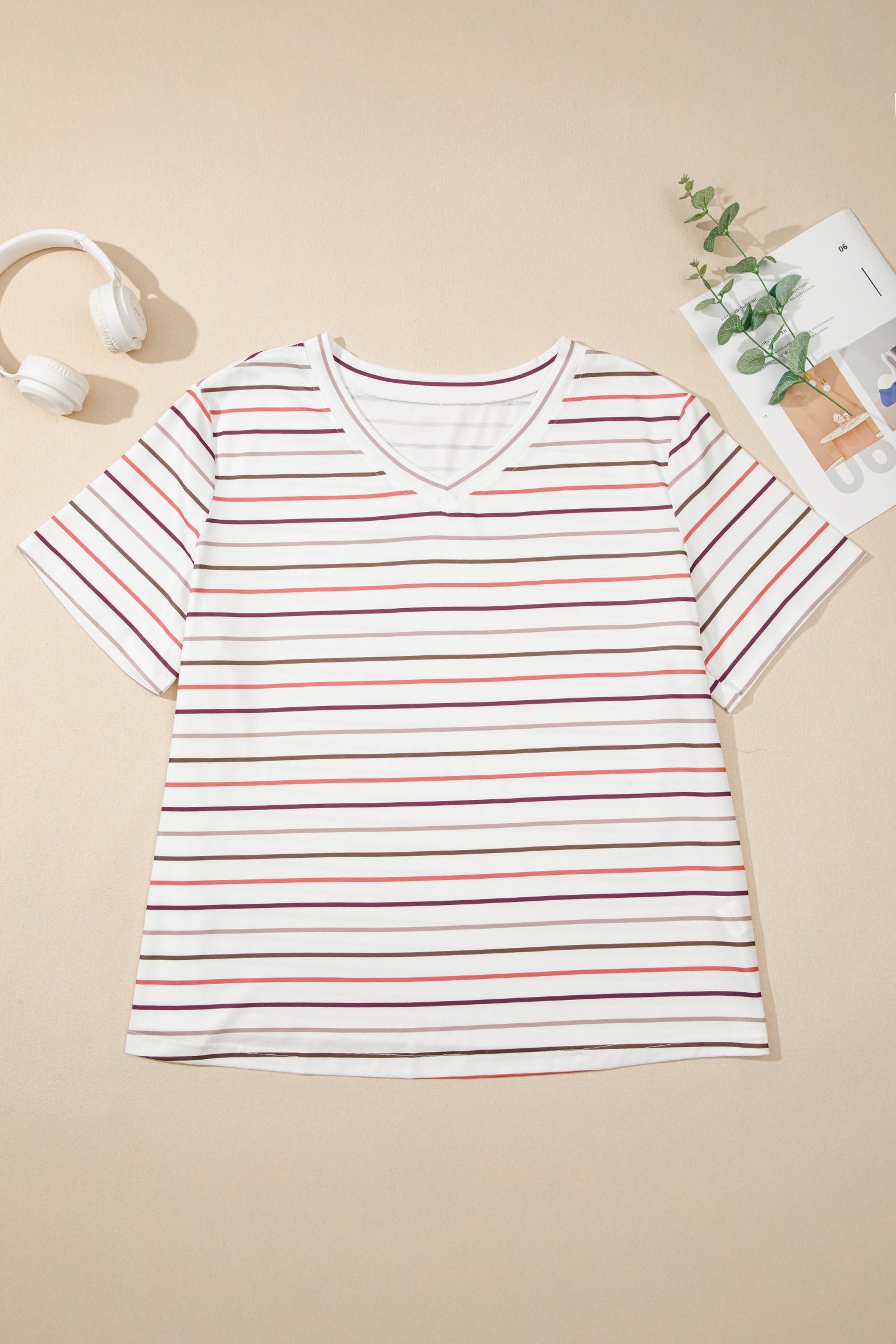 Plus Size White Stripe V-Neck Casual Tee