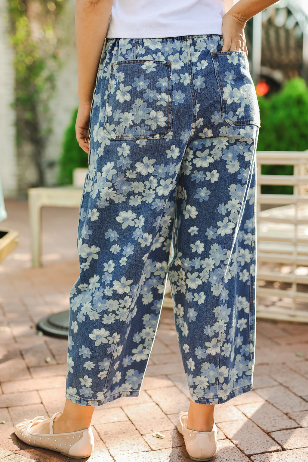 Sky Blue Dainty Floral Print Drawstring Barrel Jeans