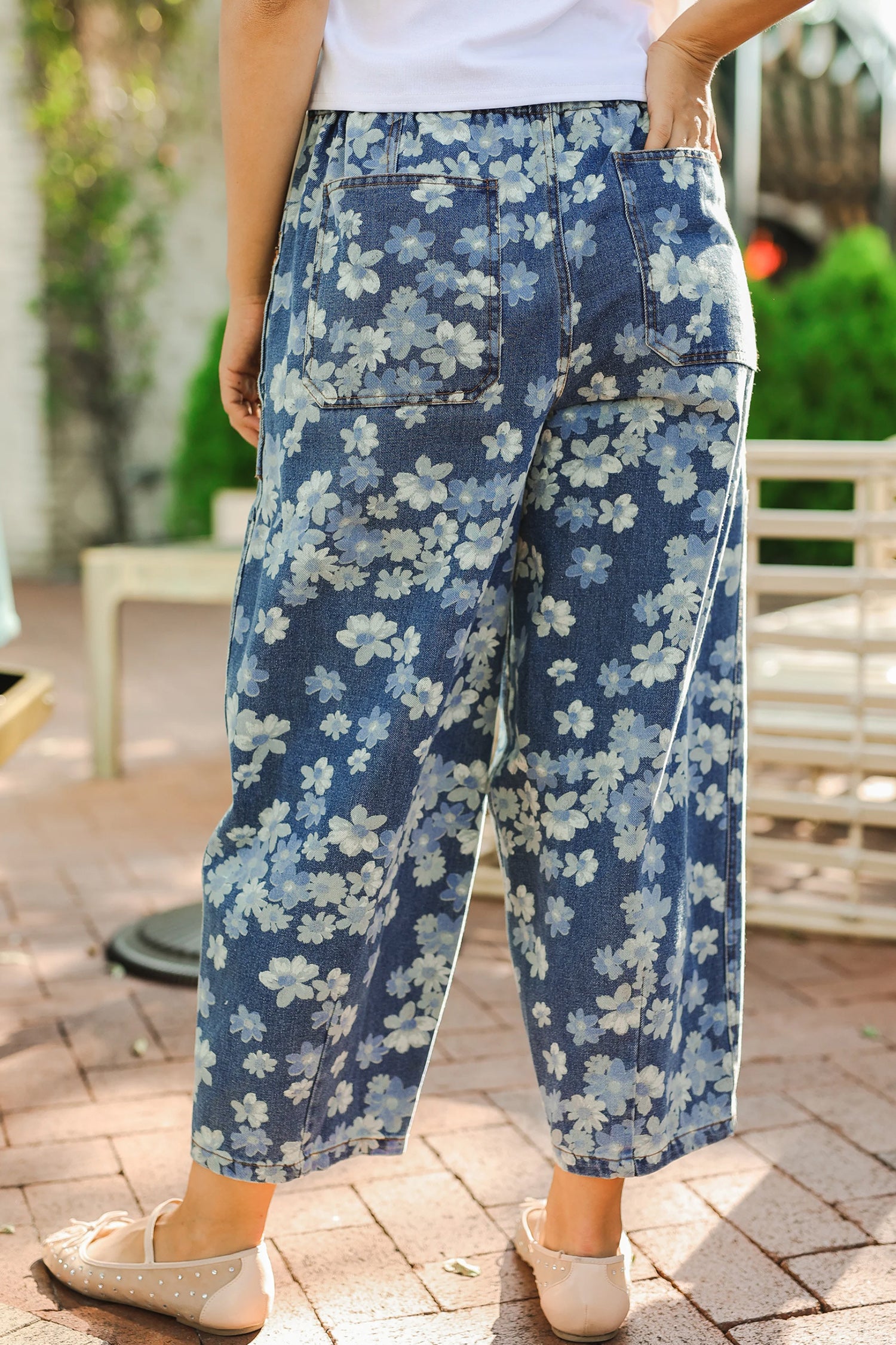 Sky Blue Dainty Floral Print Drawstring Barrel Jeans