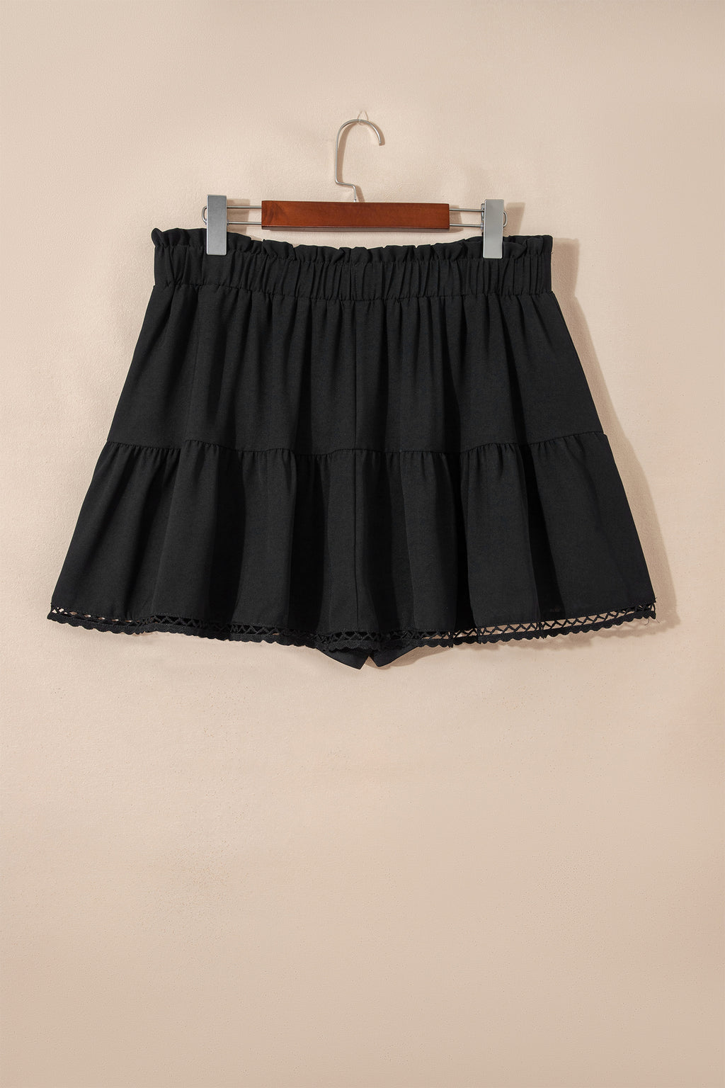 Plus Size Black Frilled Elastic Waist Lace Trim Ruffled Shorts
