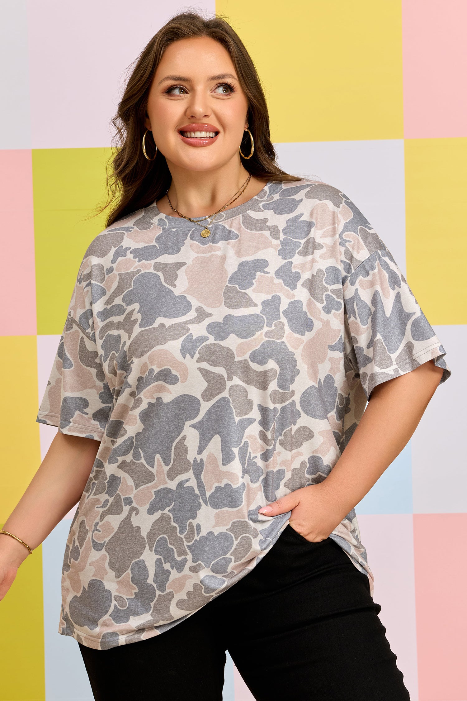 Plus Size Multicolor Camouflage Print Retro Tee