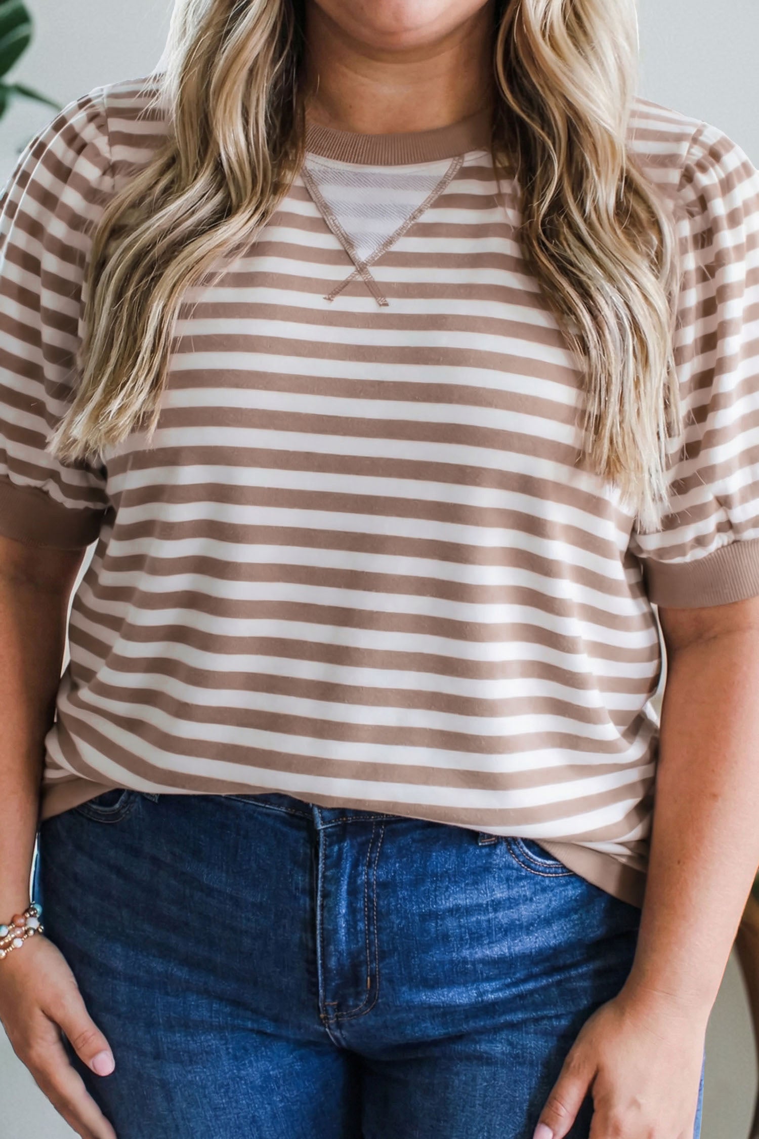 Plus Size Orange Stripe Ribbed Trim Round Neck Short Puff Sleeve Tee