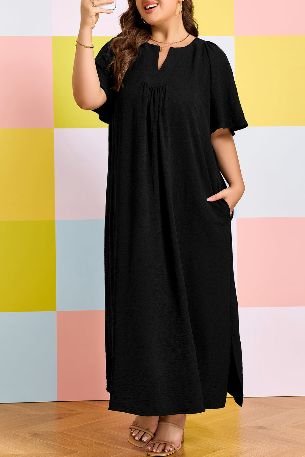 Plus Size Black Notched Neck Short Sleeve Dress