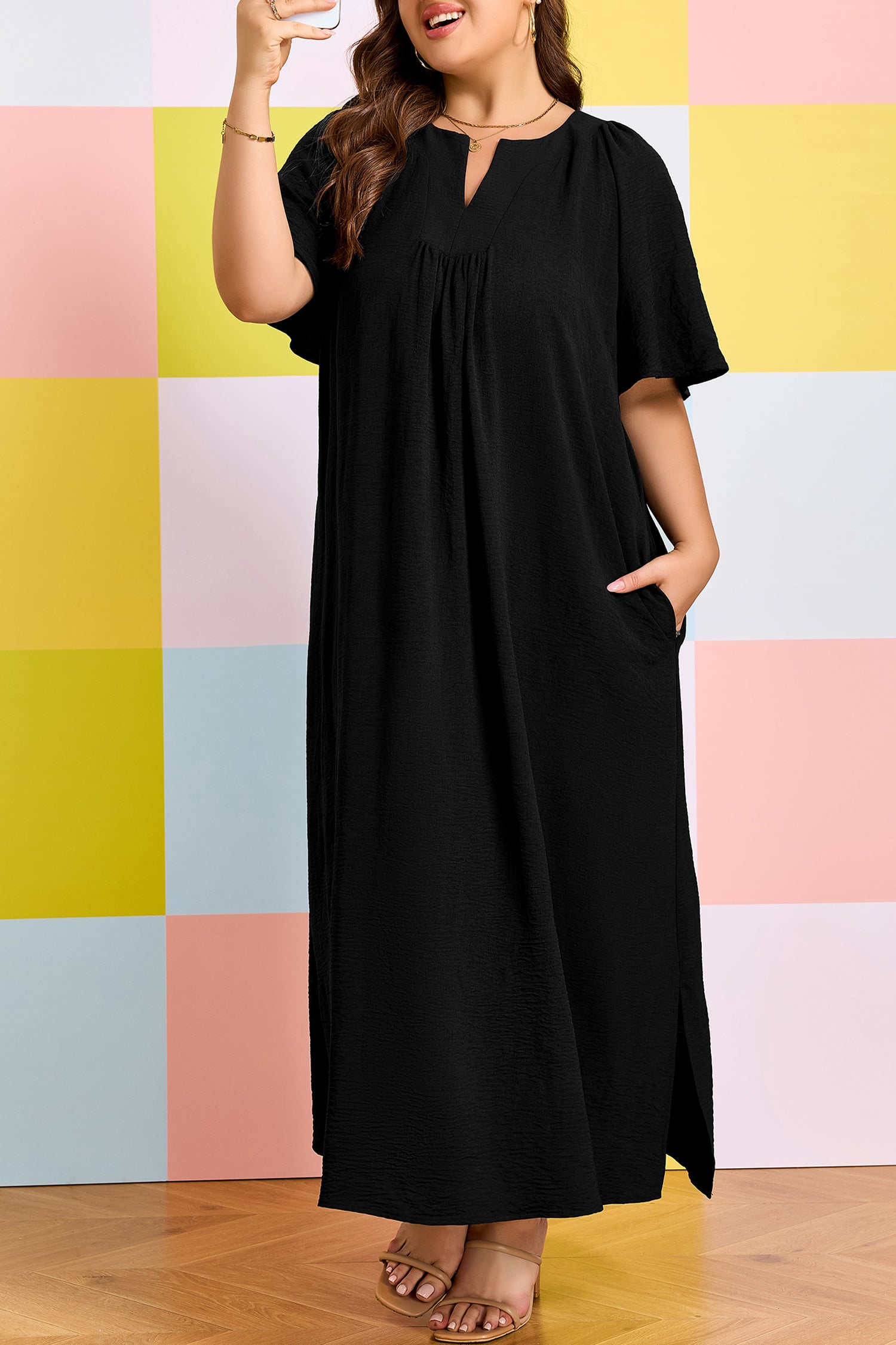 Plus Size Black Notched Neck Short Sleeve Dress