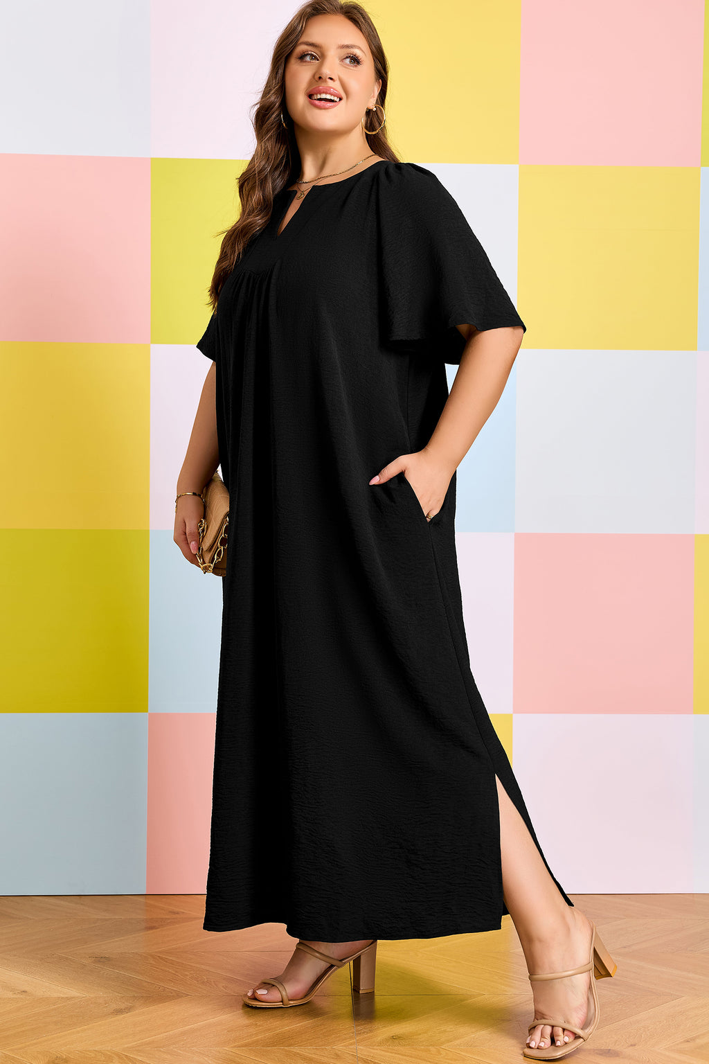 Plus Size Black Notched Neck Short Sleeve Dress