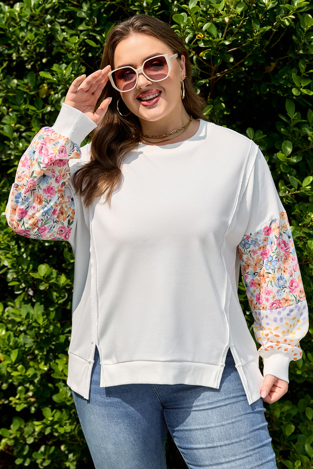 Plus Size White Exposed Seam Sweatshirt With Contrast Dot Floral Patchwork Sleeves