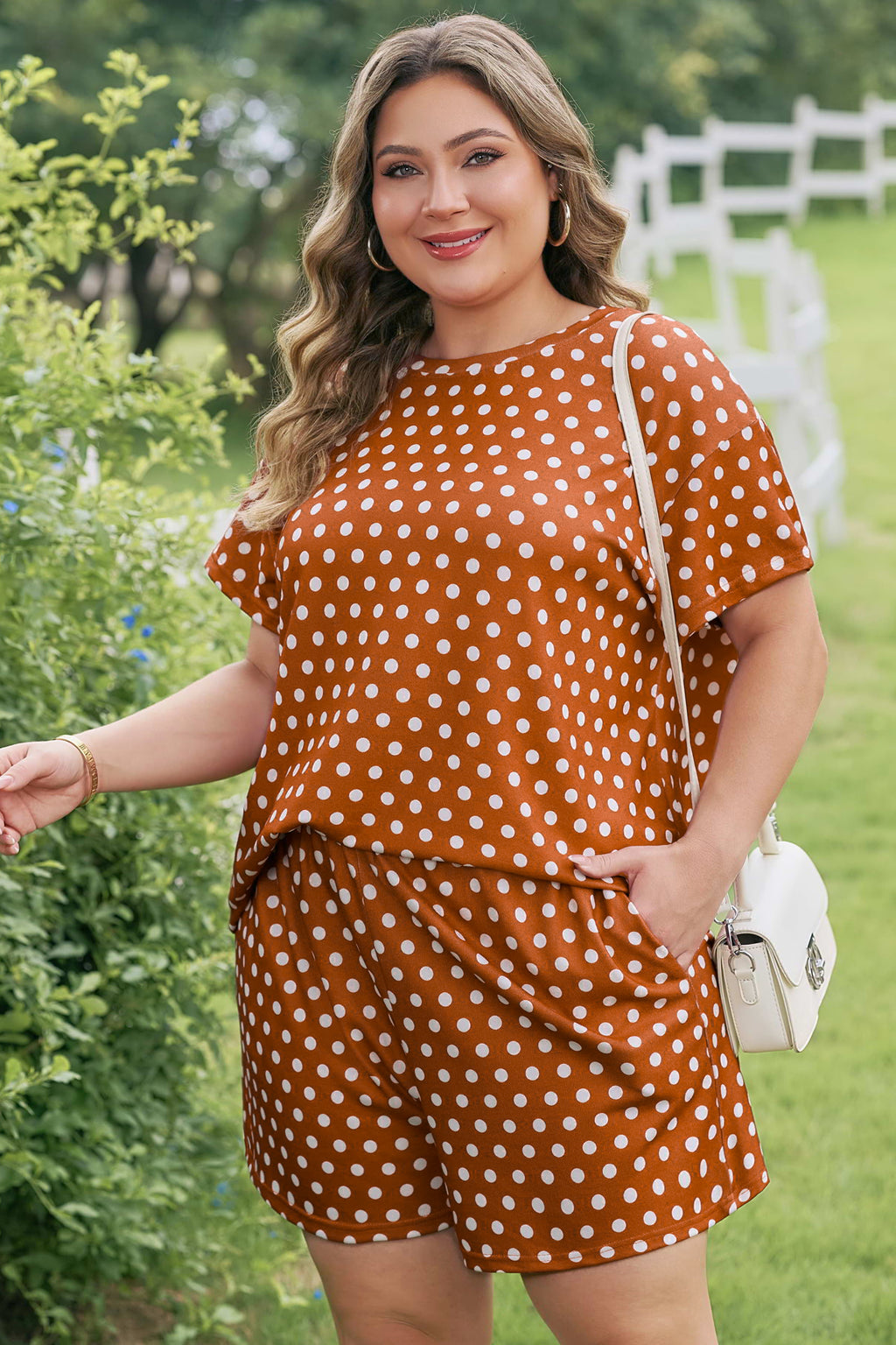 Plus Size 2pc Brown Polka Dot Print Dropped Shoulder Tee & Shorts Set