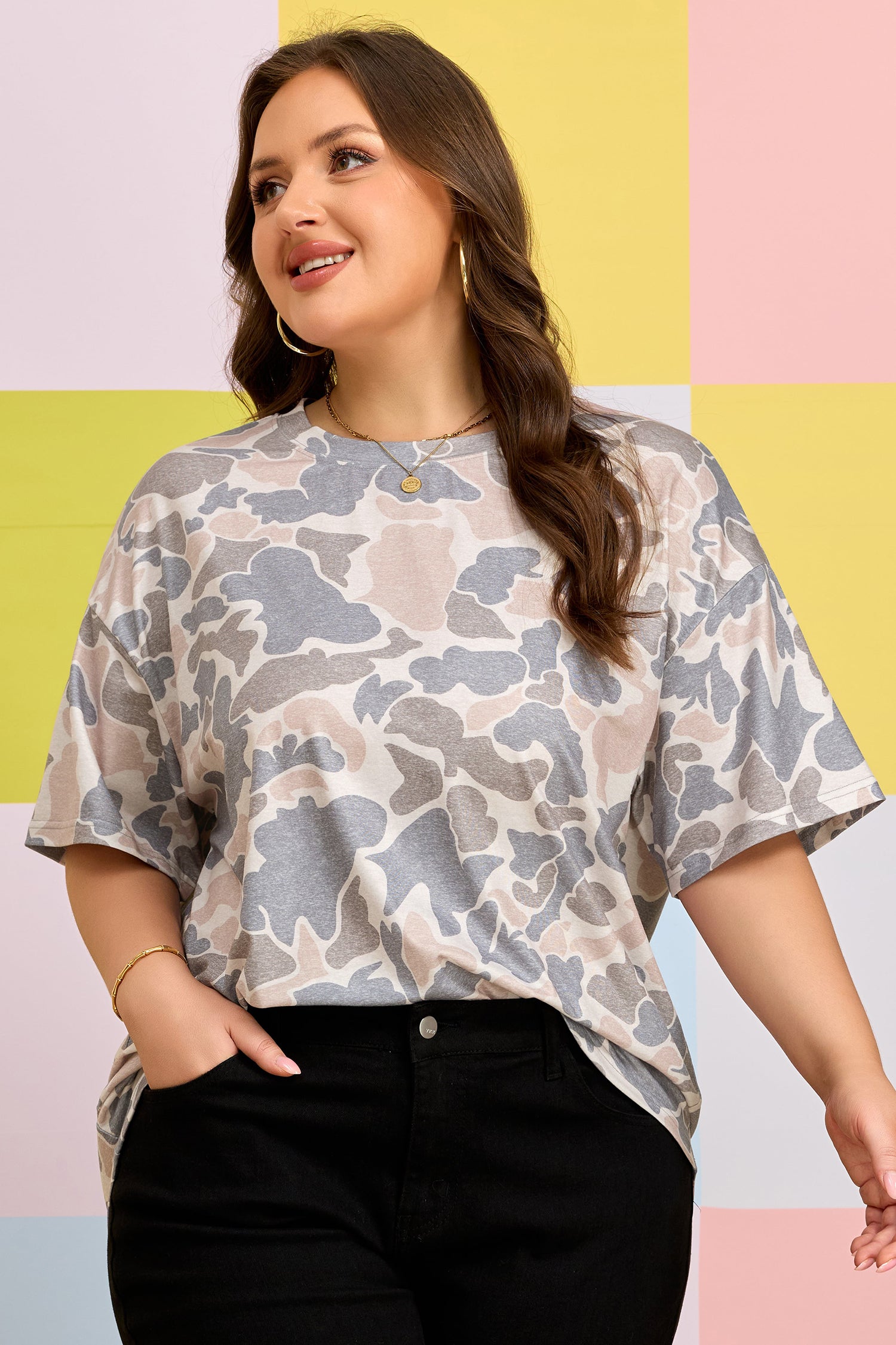 Plus Size Multicolor Camouflage Print Retro Tee