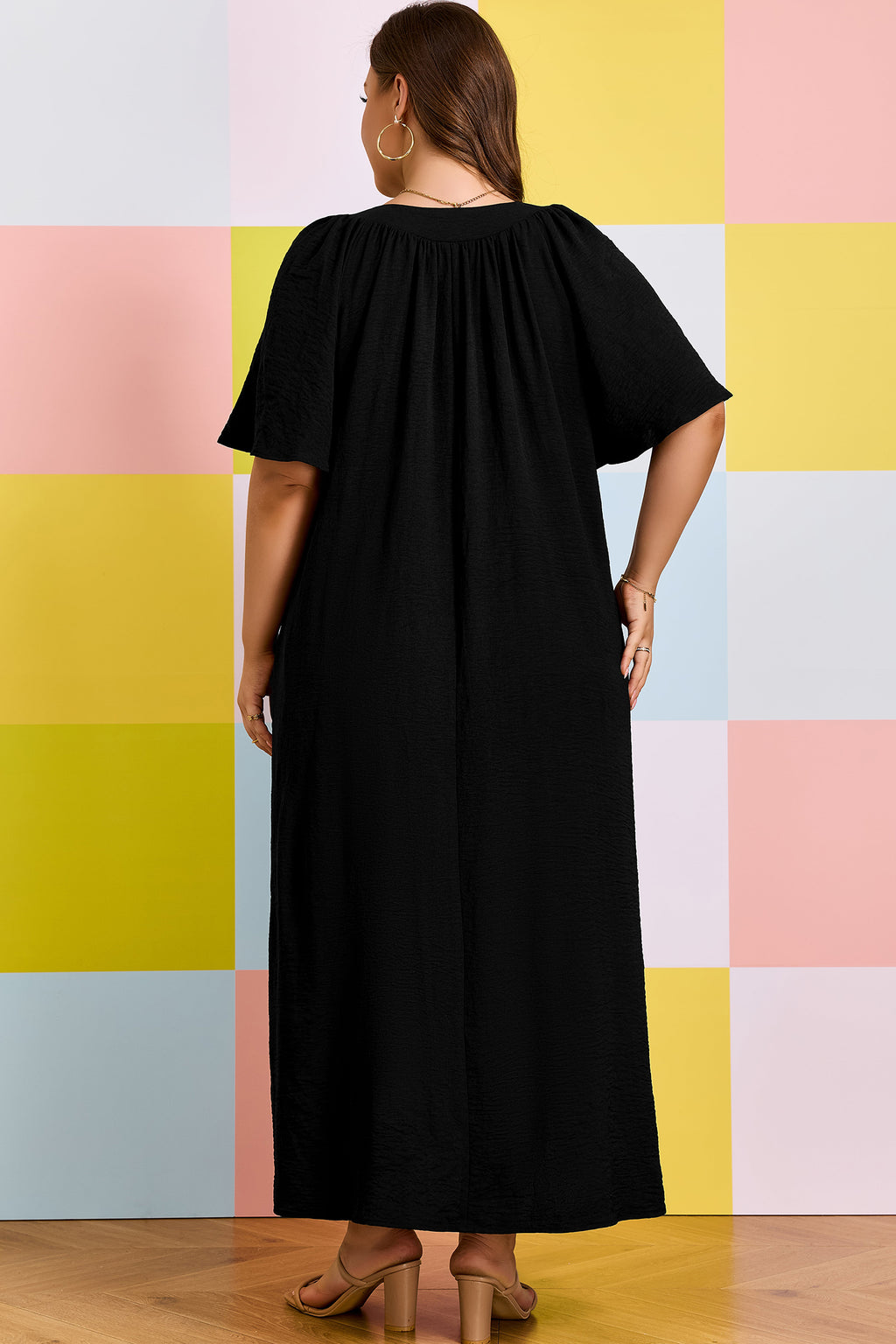 Plus Size Black Notched Neck Short Sleeve Dress
