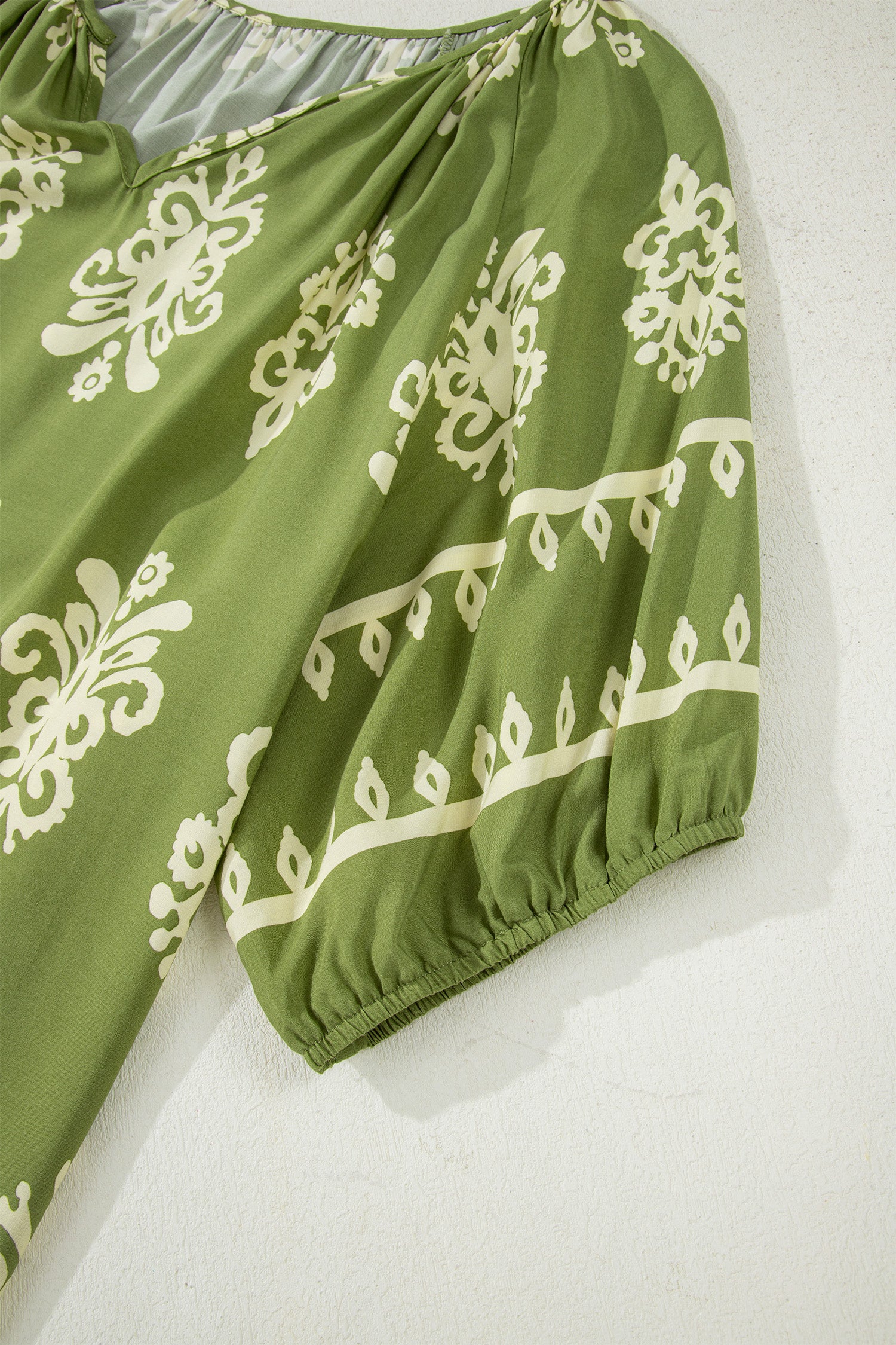 Plus Size Green Boho Chic Notched V-Neck Floral Short Sleeve Top
